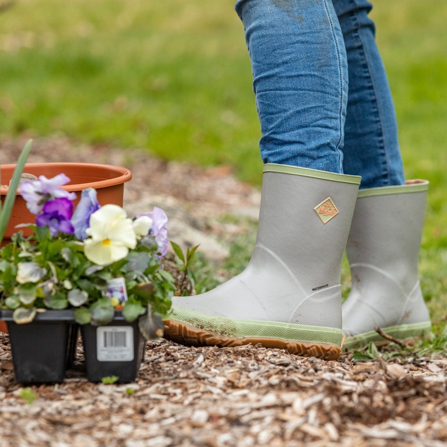 Muckboot Vaaleanharmaat Naisten Forager-lyhyet Saappaat